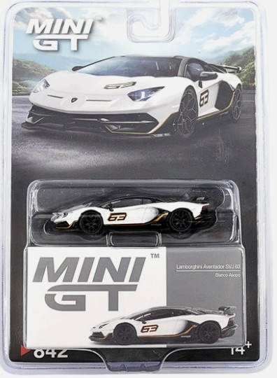  Lamborghini Aventador SVJ 63